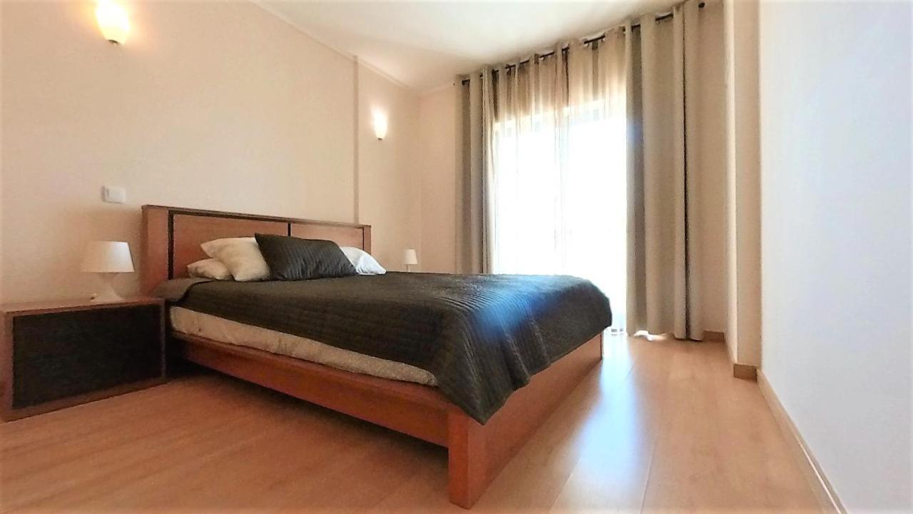 Apartamentos Turisticos Rocha Tower 3 ポルティマン エクステリア 写真