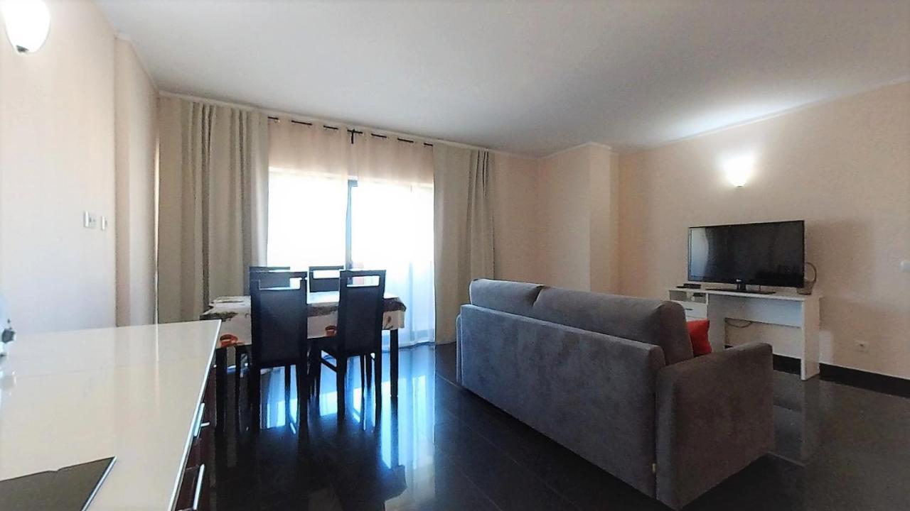 Apartamentos Turisticos Rocha Tower 3 ポルティマン エクステリア 写真