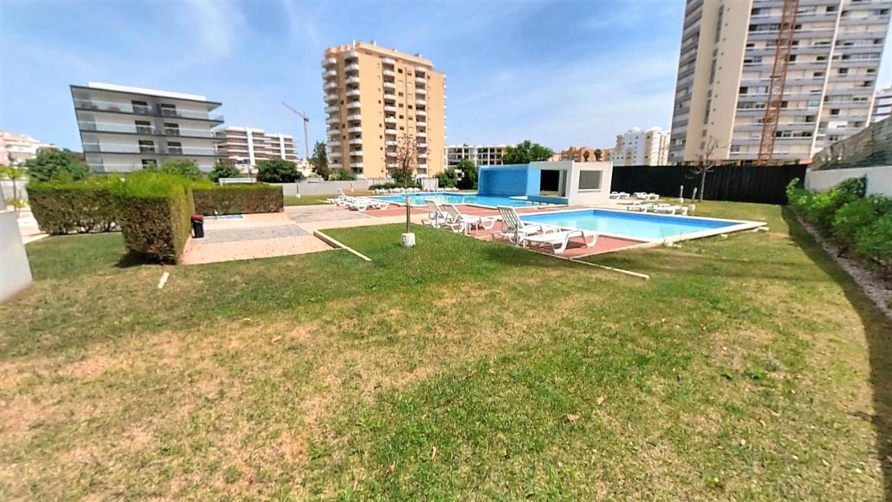 Apartamentos Turisticos Rocha Tower 3 ポルティマン エクステリア 写真